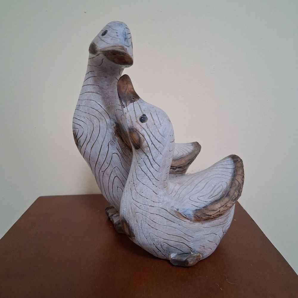 Vintage Tii Collections Lover Ducks Wood Figurine